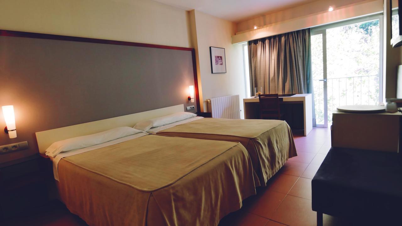 Balneario De Tus Hotell Yeste Exteriör bild