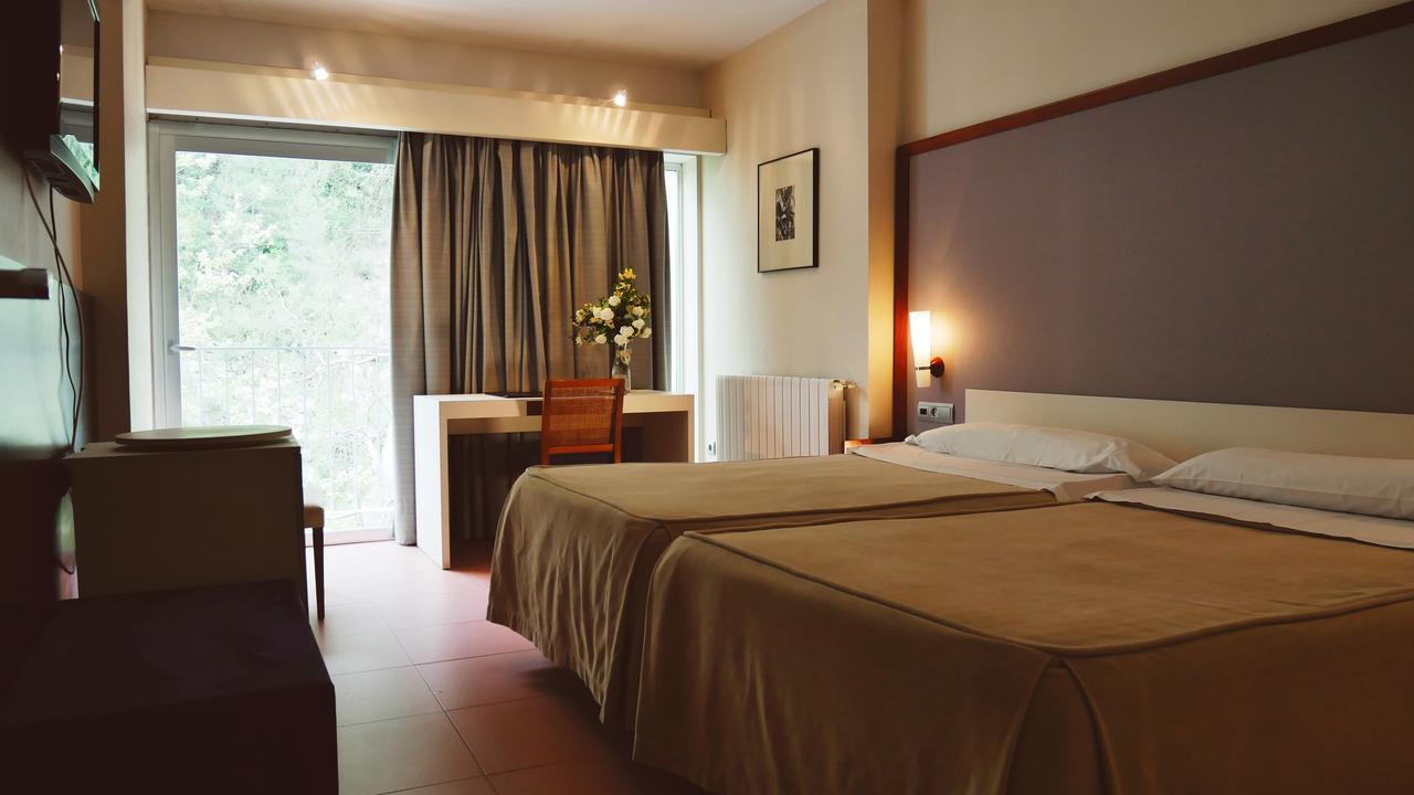 Balneario De Tus Hotell Yeste Exteriör bild