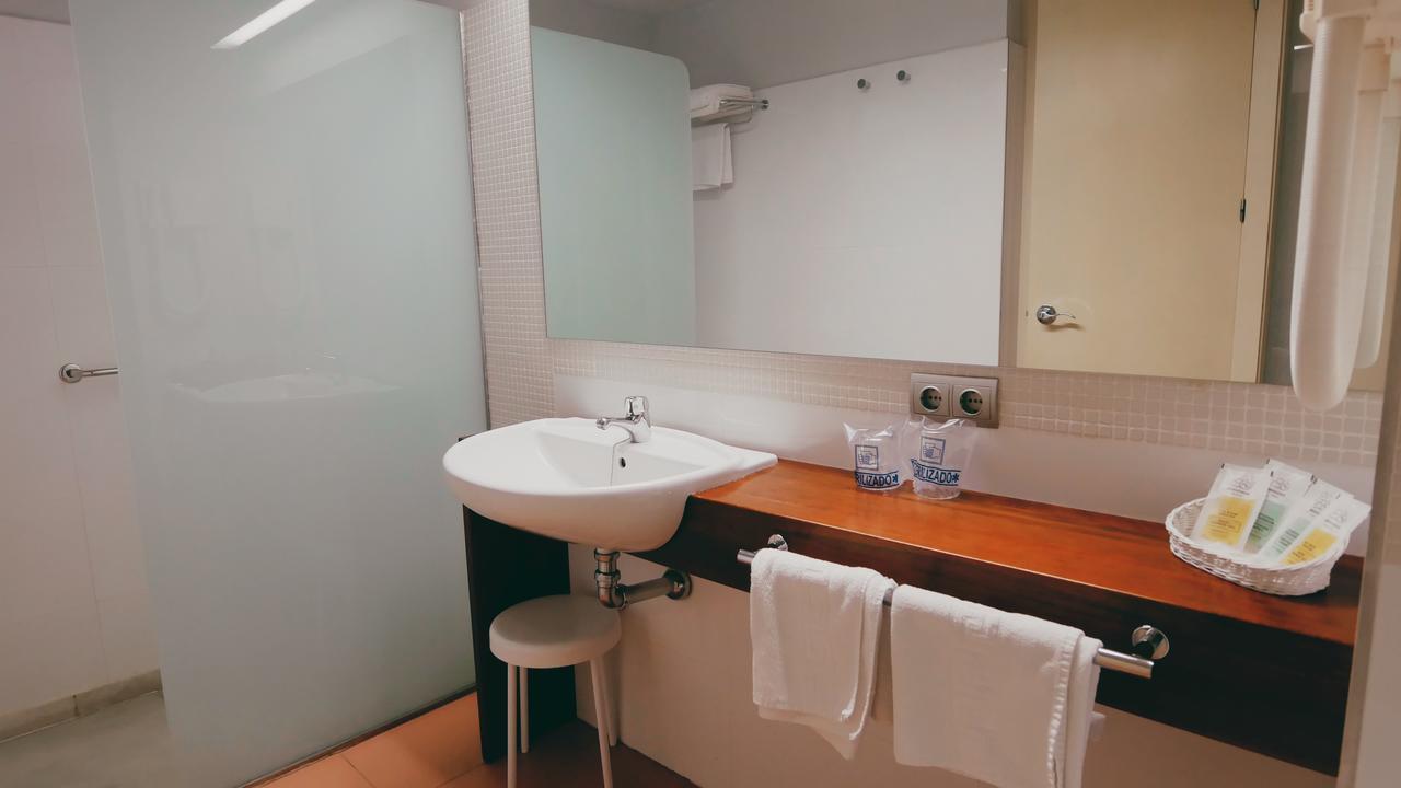Balneario De Tus Hotell Yeste Exteriör bild