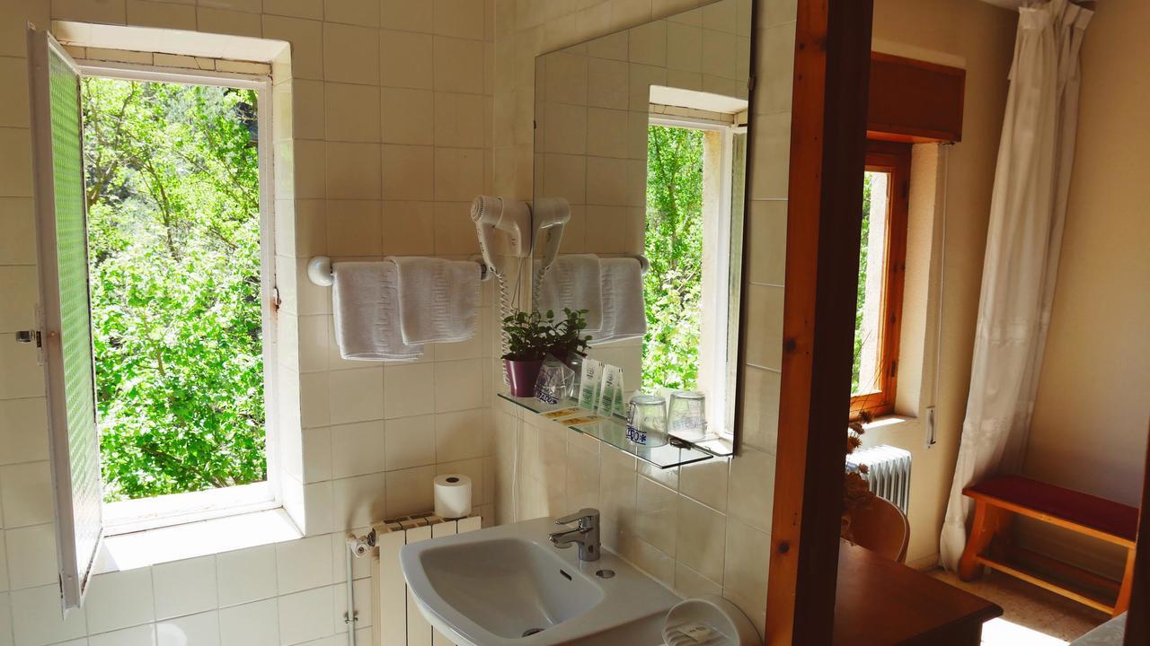 Balneario De Tus Hotell Yeste Exteriör bild