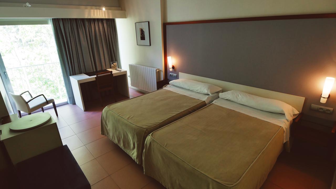 Balneario De Tus Hotell Yeste Exteriör bild